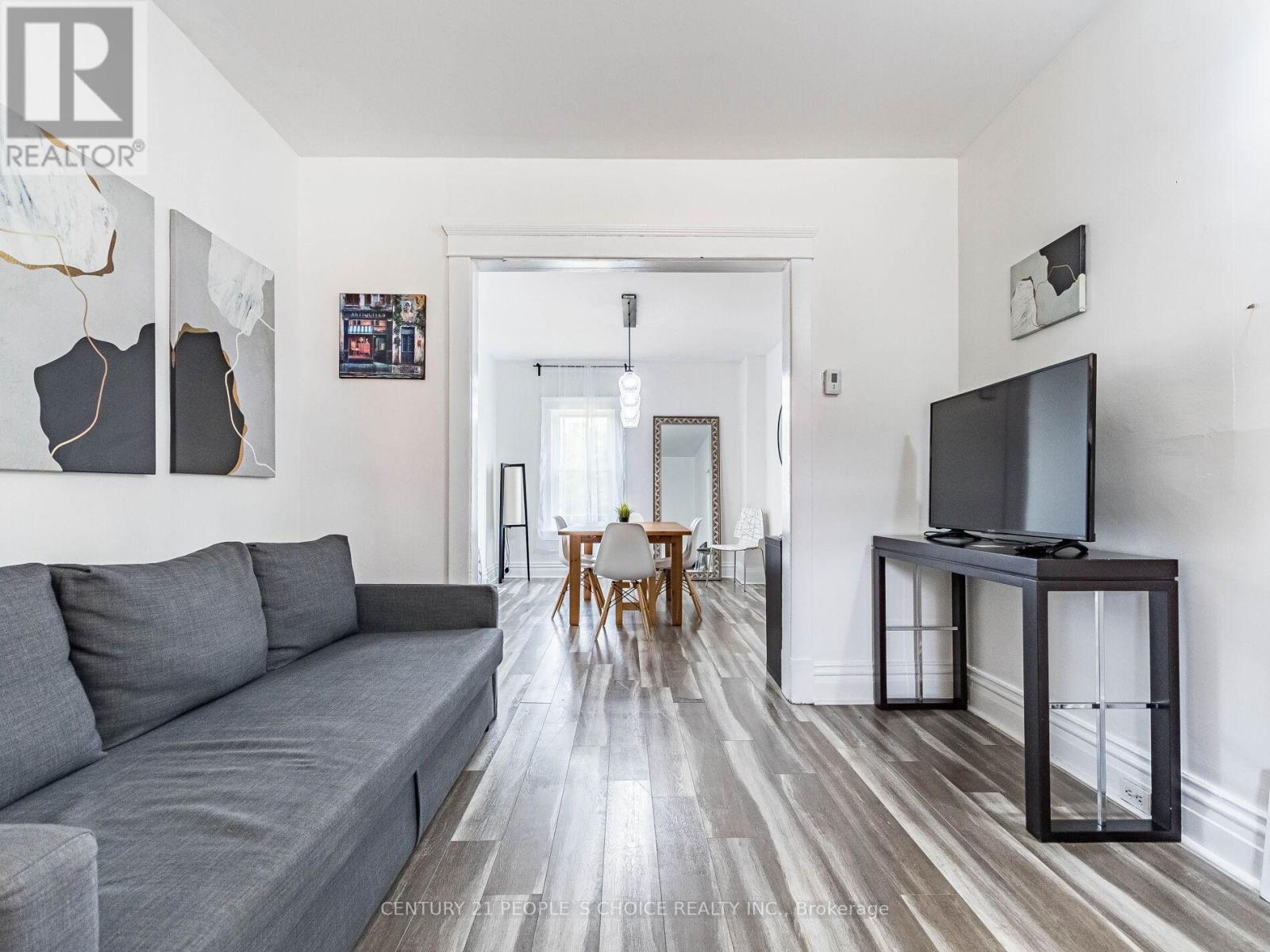 5001 Kitchener Street, Niagara Falls, Ontario  L2G 1A9 - Photo 4 - X12894326