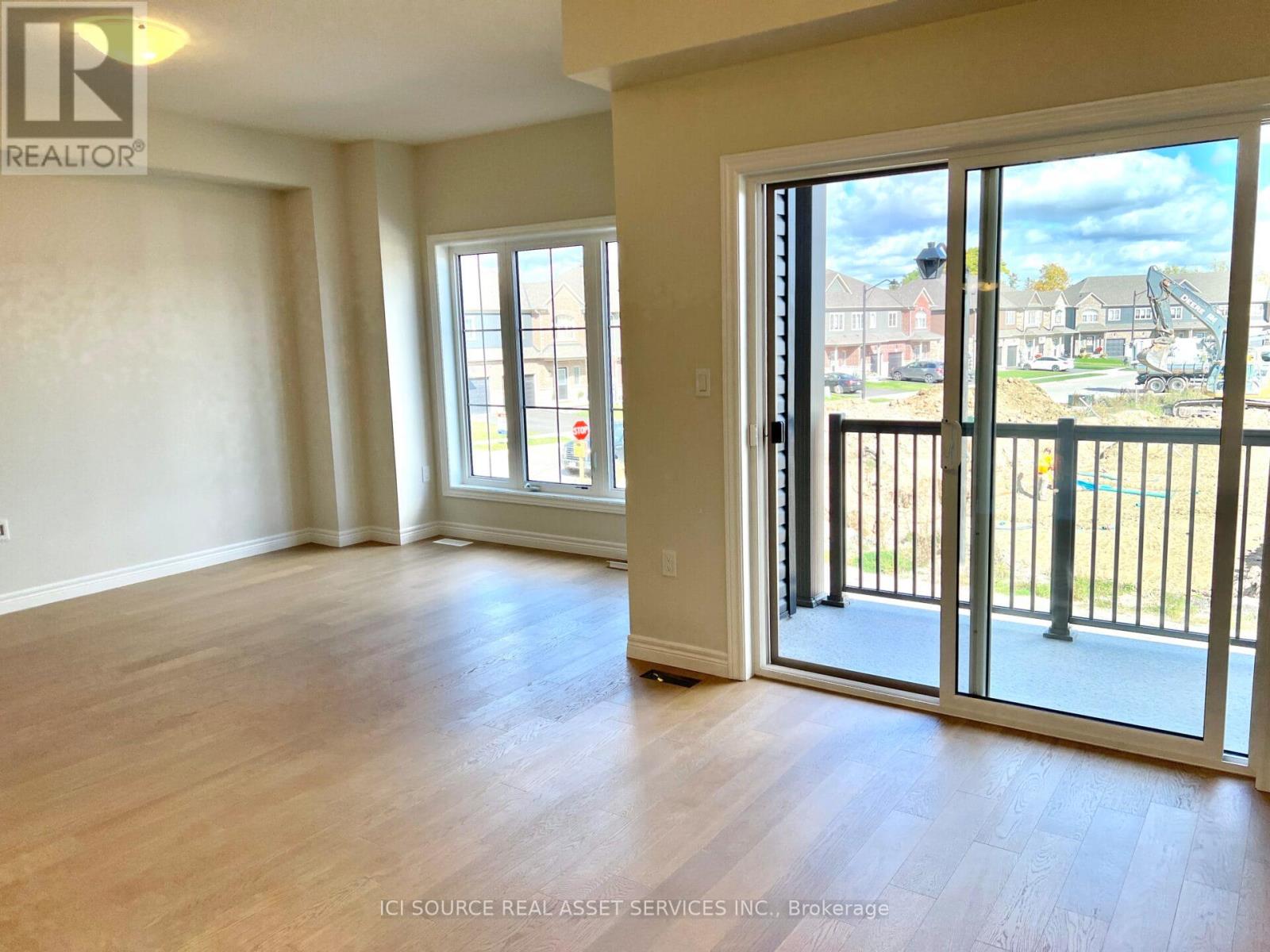 31 - 295 Tanglewood Drive, Hamilton, Ontario  L0R 1C0 - Photo 3 - X12894330