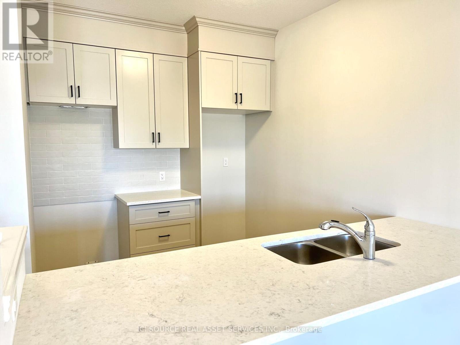 31 - 295 Tanglewood Drive, Hamilton, Ontario  L0R 1C0 - Photo 4 - X12894330