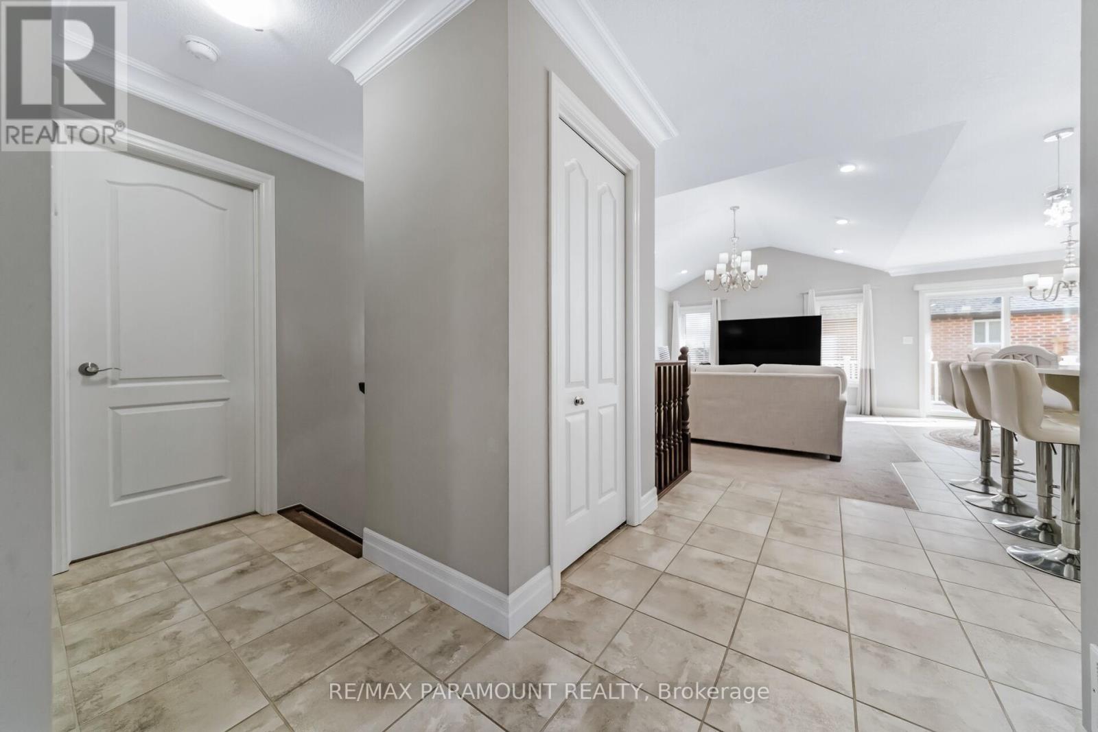 6 Nancy Court, Tillsonburg, Ontario  N4G 4G8 - Photo 10 - X12894354