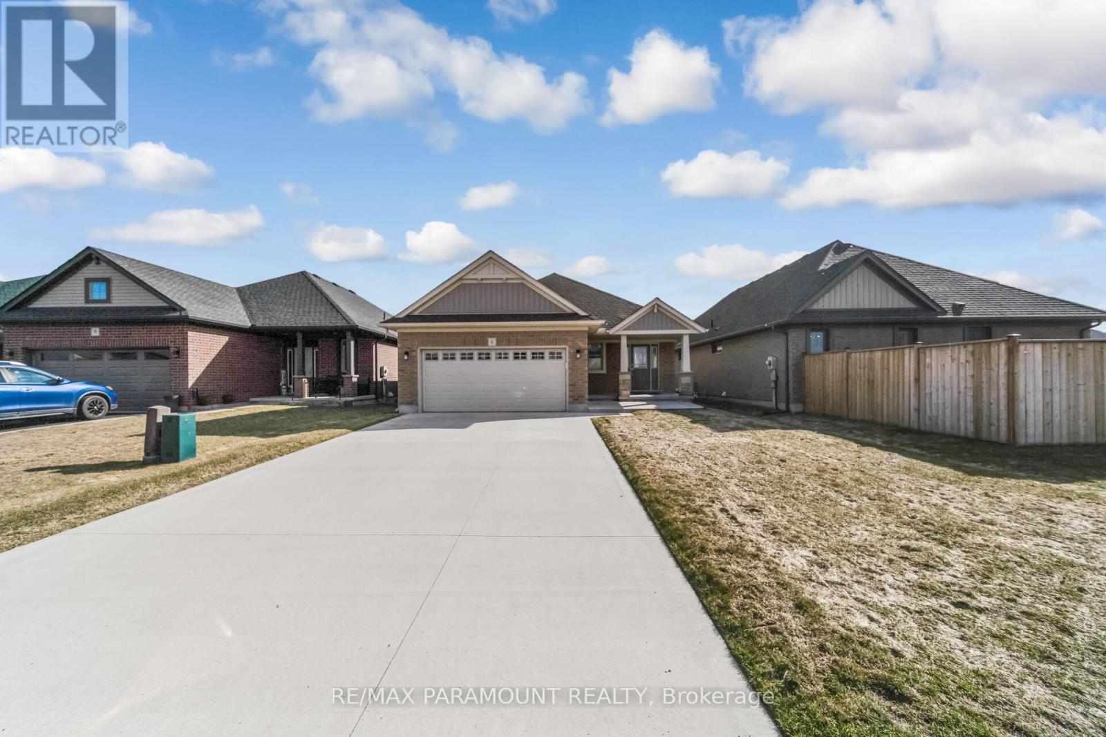 6 Nancy Court, Tillsonburg, Ontario  N4G 4G8 - Photo 2 - X12894354