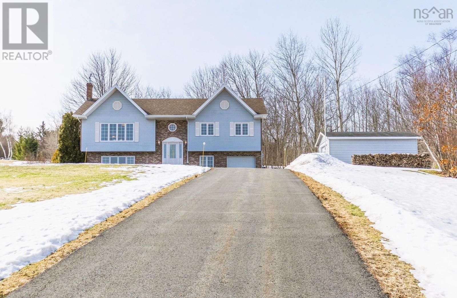 33 Oak Island Road, Avonport, Nova Scotia