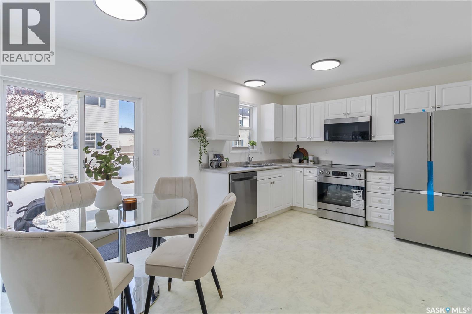 33 102 Pawlychenko Lane, Saskatoon, Saskatchewan  S7V 1G9 - Photo 11 - SK030691