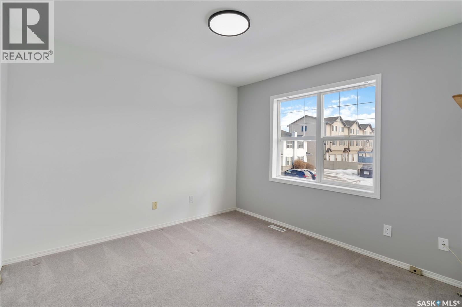 33 102 Pawlychenko Lane, Saskatoon, Saskatchewan  S7V 1G9 - Photo 18 - SK030691