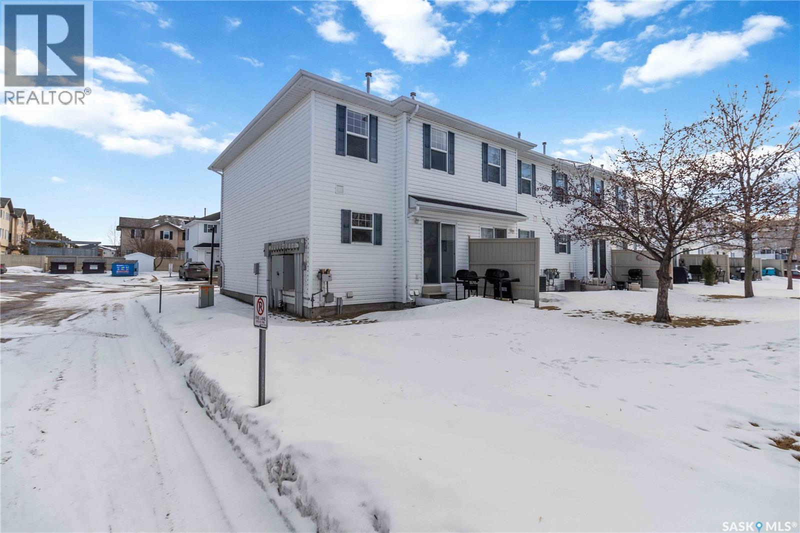 33 102 Pawlychenko Lane, Saskatoon, Saskatchewan  S7V 1G9 - Photo 3 - SK030691