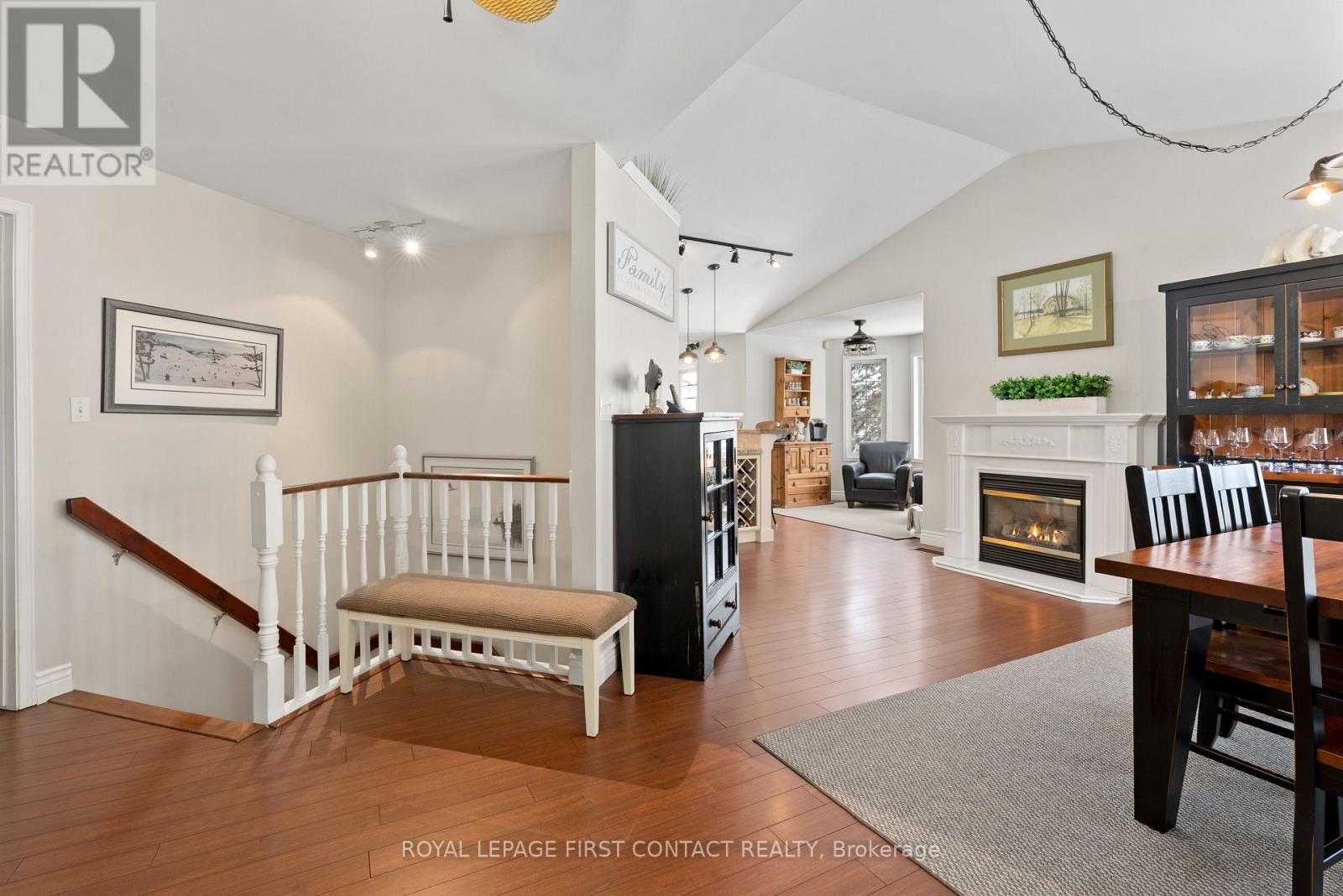 3316 Point Bush Court, Severn (Port Severn), Ontario  L0K 1S0 - Photo 4 - S12778130