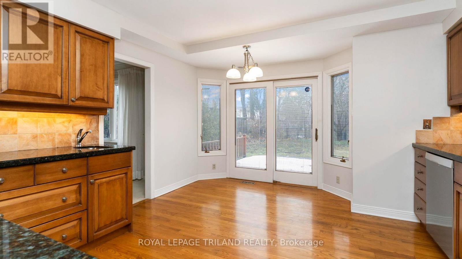 808 Farnham Road, London South, Ontario  N6K 1R7 - Photo 13 - X12894364