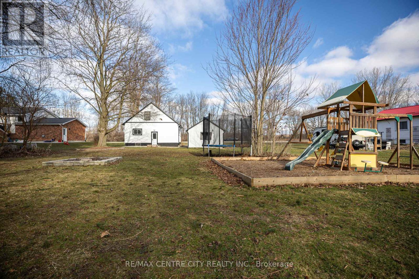 70 Main Street, West Elgin (West Lorne), Ontario  N0L 2P0 - Photo 26 - X12894392