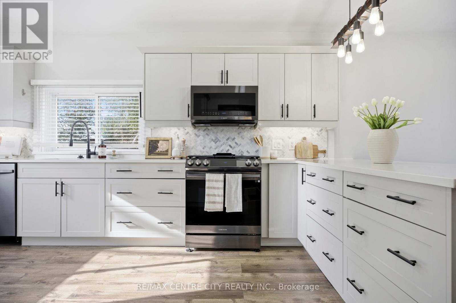 70 Main Street, West Elgin (West Lorne), Ontario  N0L 2P0 - Photo 7 - X12894392