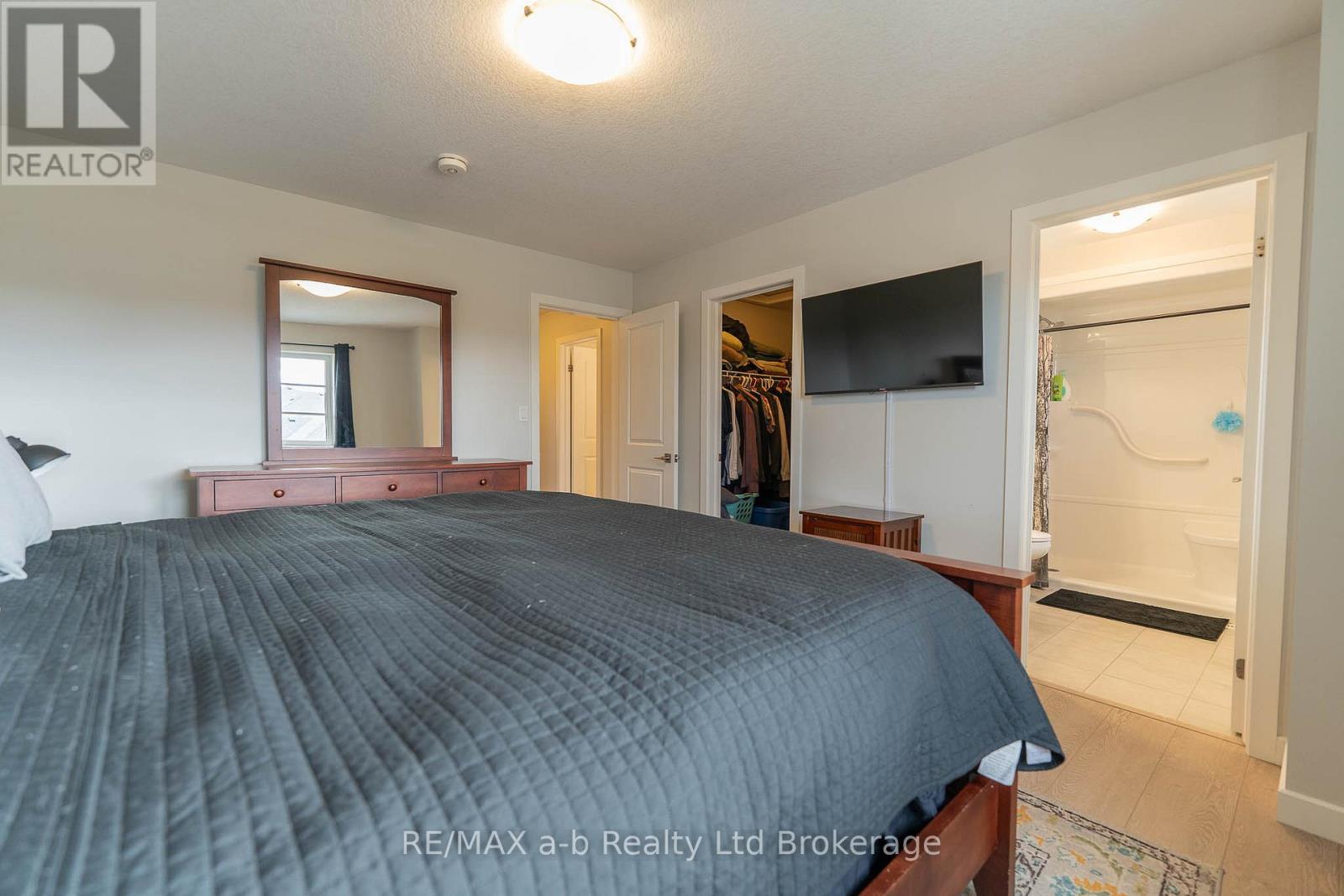 109 Denrich Avenue, Tillsonburg, Ontario  N4G 0H1 - Photo 17 - X12894388