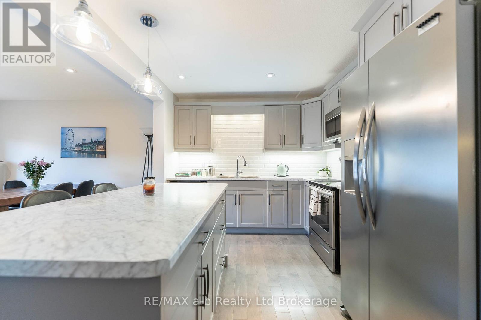 109 Denrich Avenue, Tillsonburg, Ontario  N4G 0H1 - Photo 9 - X12894388