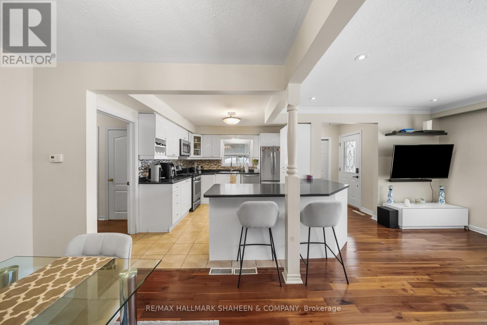 223 Hillcrest Avenue, Toronto, Ontario  M2N 3P3 - Photo 15 - C12894368