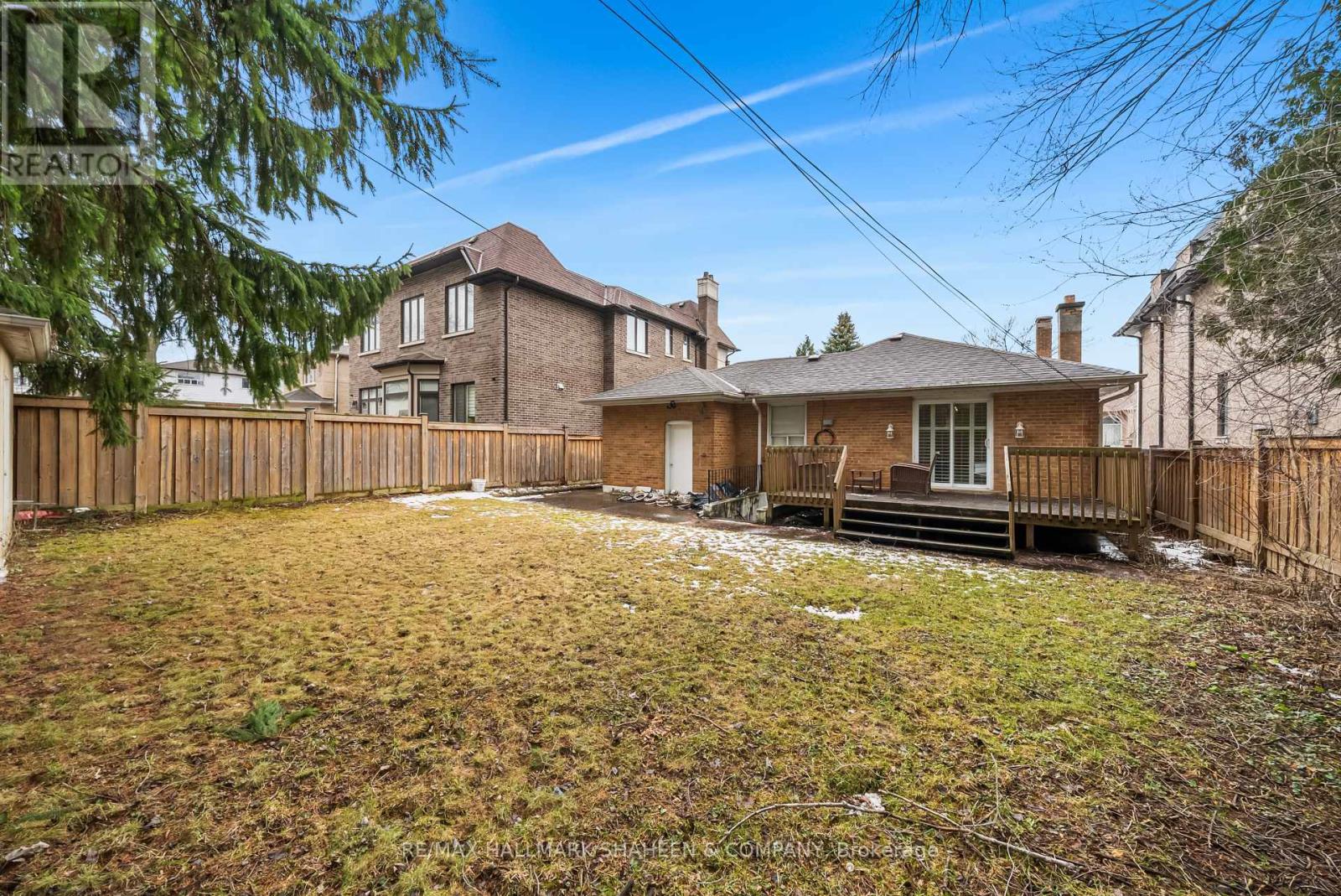 223 Hillcrest Avenue, Toronto, Ontario  M2N 3P3 - Photo 42 - C12894368