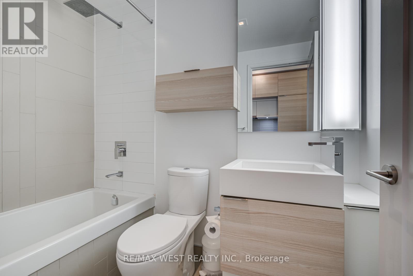 1502 - 88 Scott Street, Toronto, Ontario  M5E 0A9 - Photo 16 - C12894380