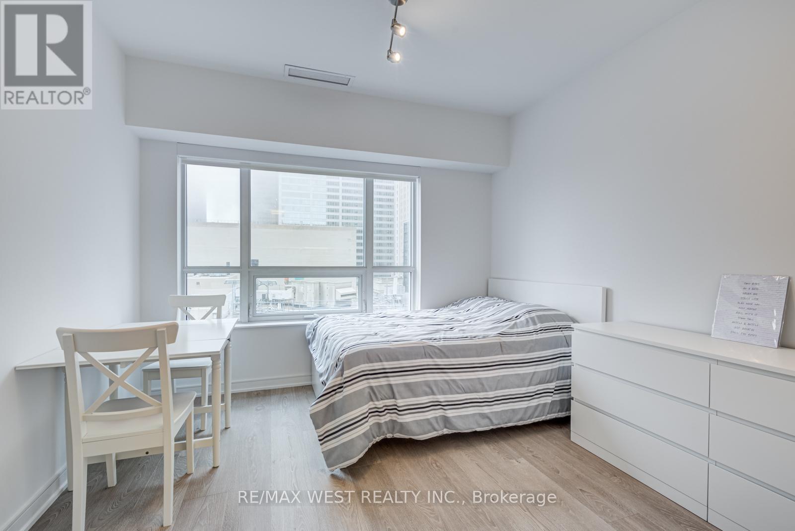 1502 - 88 Scott Street, Toronto, Ontario  M5E 0A9 - Photo 8 - C12894380