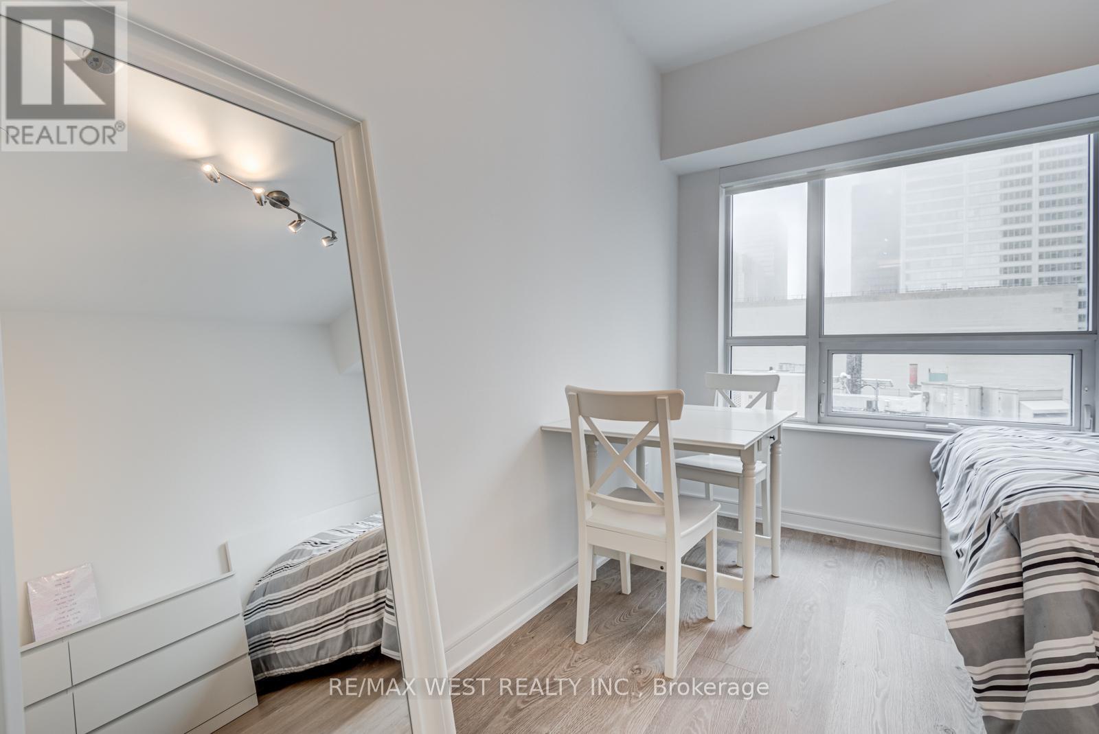 1502 - 88 Scott Street, Toronto, Ontario  M5E 0A9 - Photo 9 - C12894380