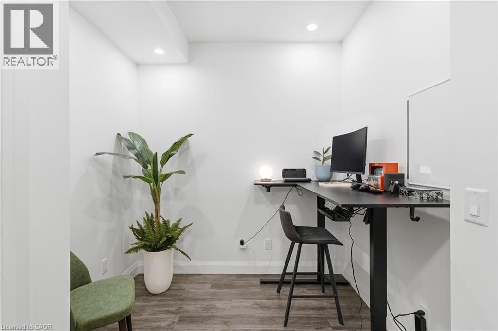 30 Hamilton Street S Unit# 201, Waterdown, Ontario  L8B 1V8 - Photo 7 - 40811891