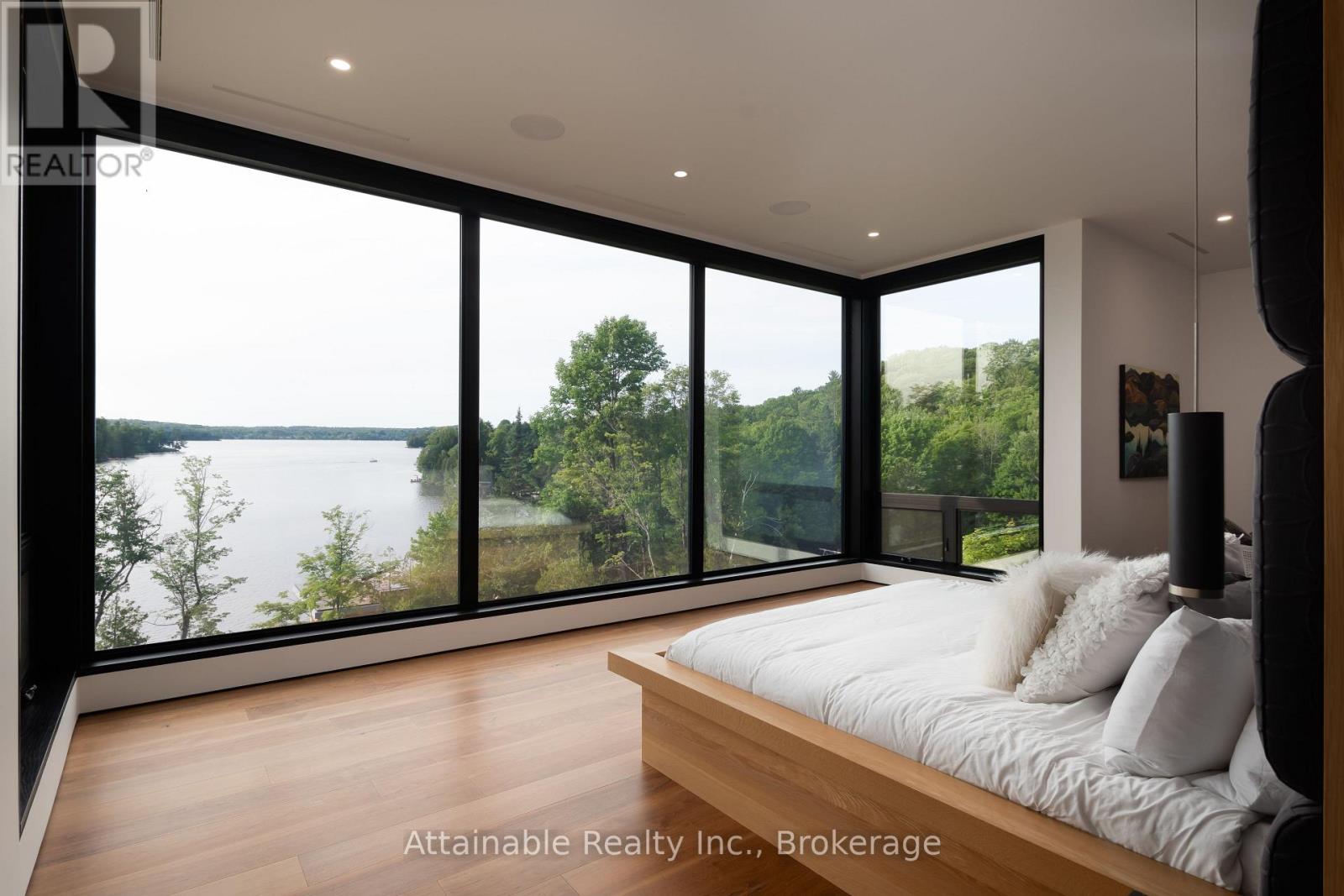 300 West Browns Road, Huntsville (Brunel), Ontario  P1H 2J3 - Photo 2 - X12787478