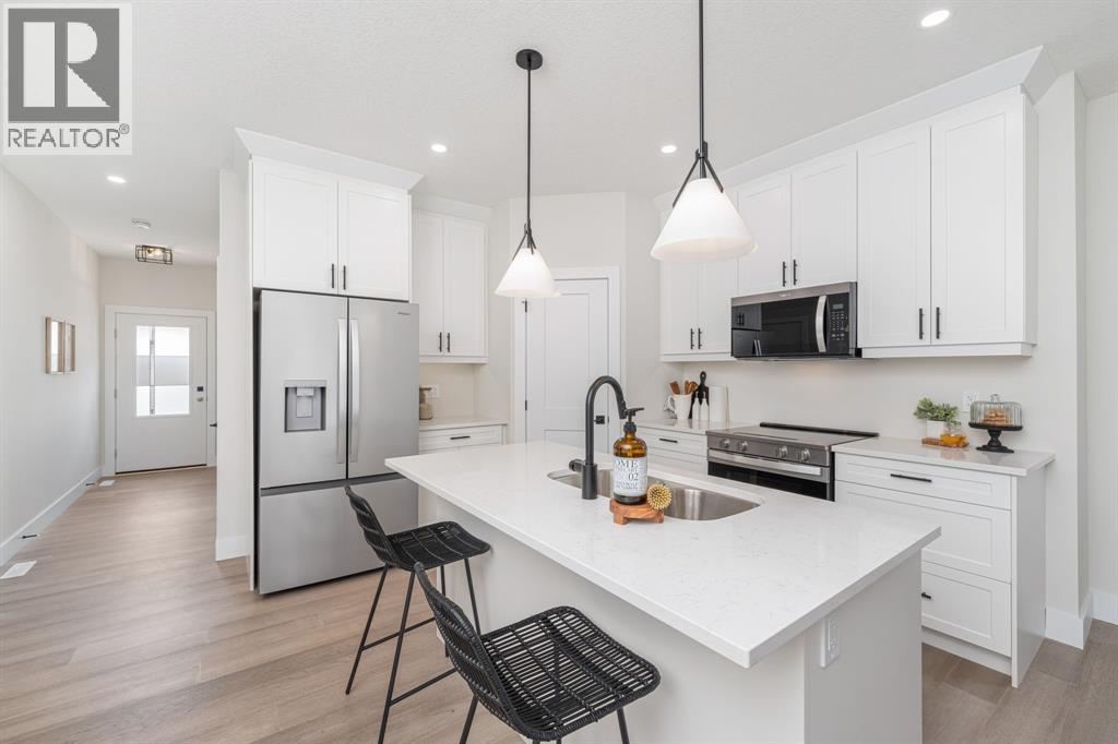 522 Anise Lane, Sarnia, Ontario  N7S 0G6 - Photo 2 - 24028148