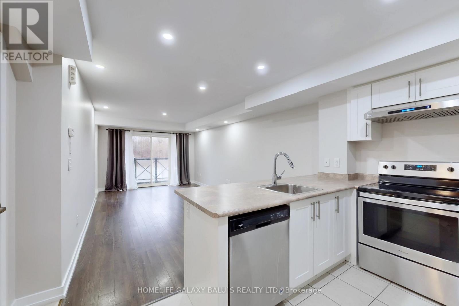 2528 - 30 Westmeath Lane, Markham, Ontario  L6B 1N5 - Photo 18 - N12884348