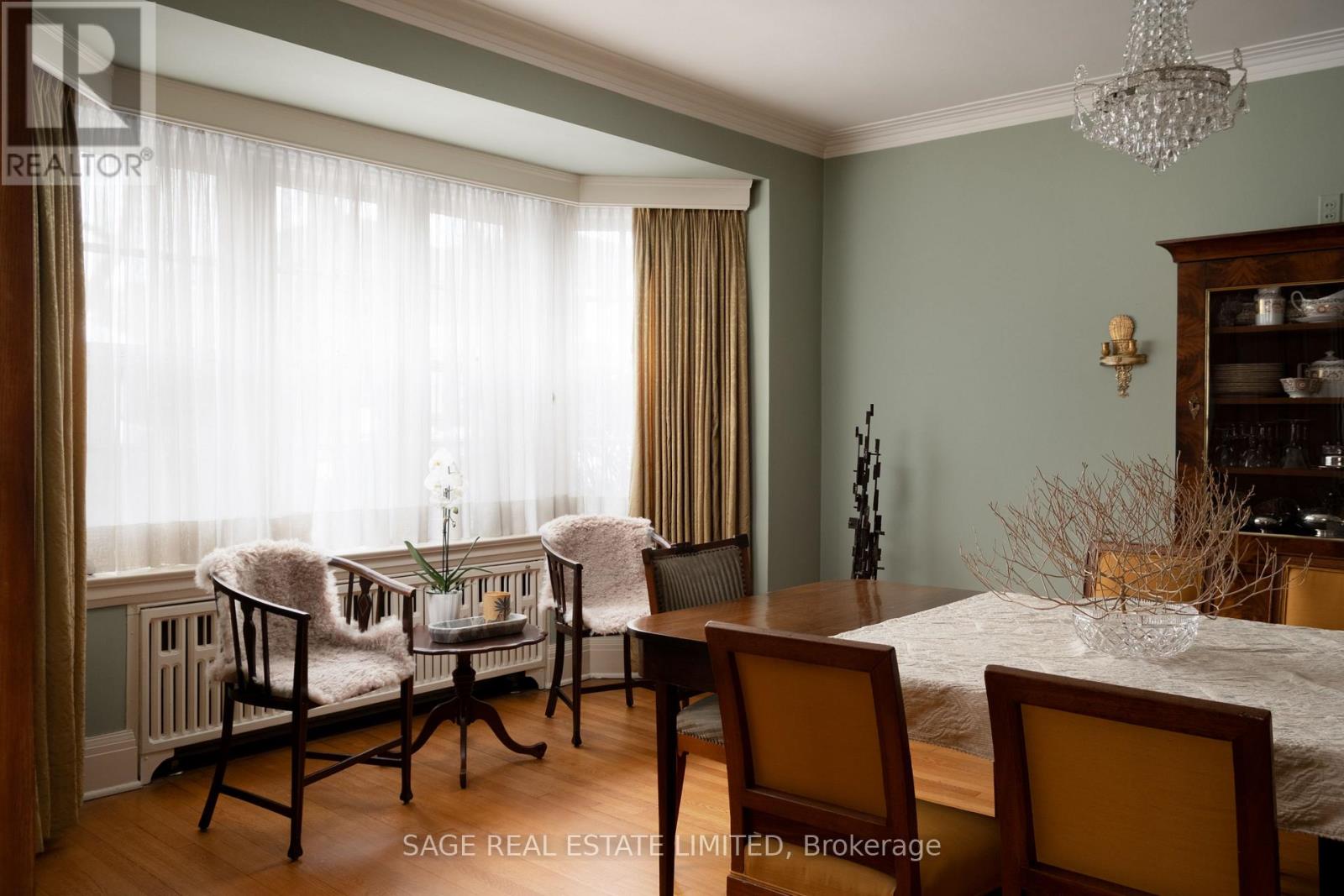 18 King Georges Road, Toronto (Kingsway South), Ontario  M8X 1K7 - Photo 13 - W12894358