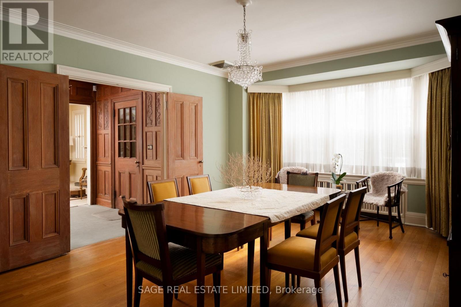 18 King Georges Road, Toronto (Kingsway South), Ontario  M8X 1K7 - Photo 15 - W12894358