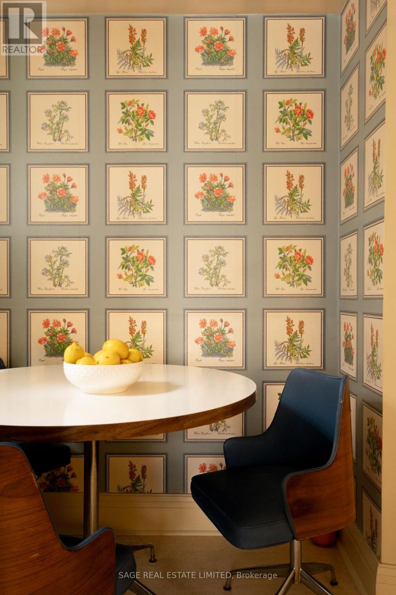 18 King Georges Road, Toronto (Kingsway South), Ontario  M8X 1K7 - Photo 17 - W12894358