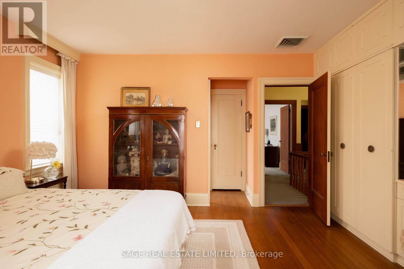 18 King Georges Road, Toronto (Kingsway South), Ontario  M8X 1K7 - Photo 27 - W12894358