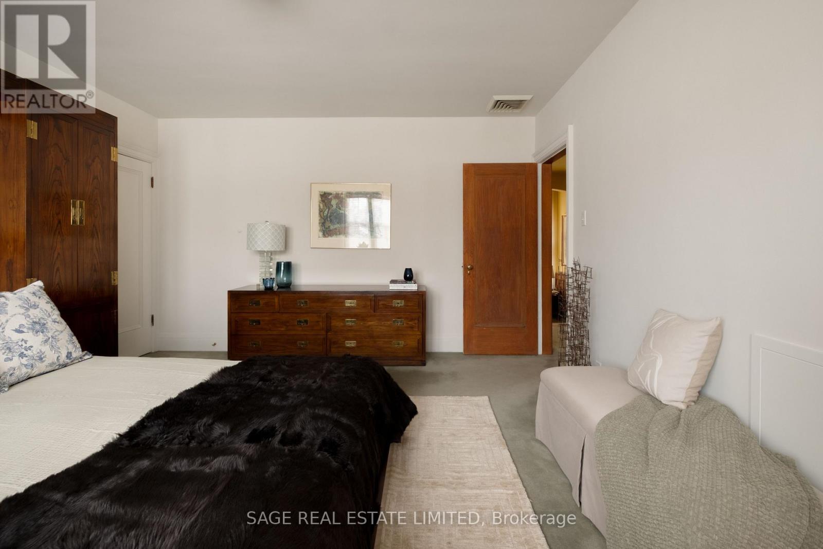 18 King Georges Road, Toronto (Kingsway South), Ontario  M8X 1K7 - Photo 29 - W12894358