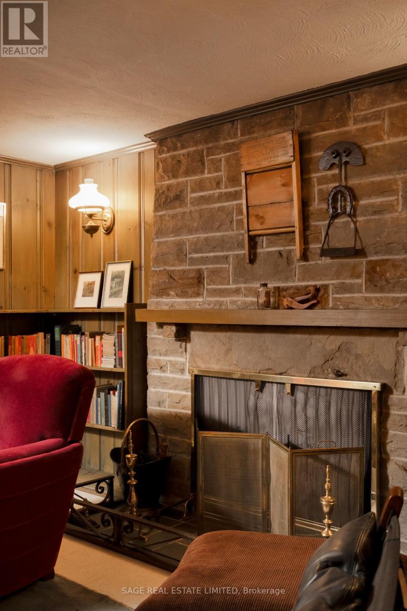 18 King Georges Road, Toronto (Kingsway South), Ontario  M8X 1K7 - Photo 42 - W12894358