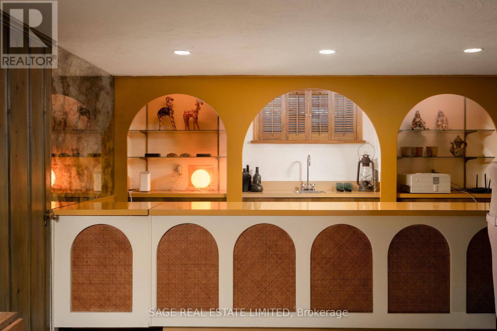 18 King Georges Road, Toronto (Kingsway South), Ontario  M8X 1K7 - Photo 43 - W12894358