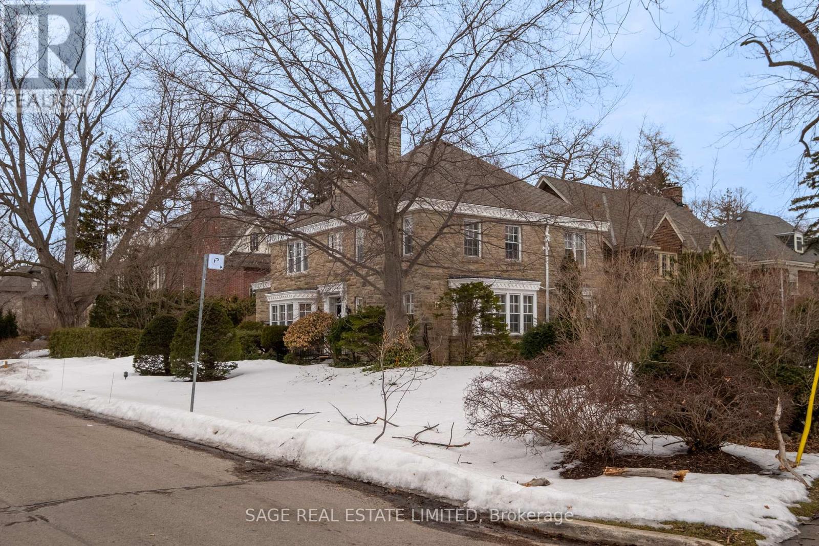 18 King Georges Road, Toronto (Kingsway South), Ontario  M8X 1K7 - Photo 44 - W12894358