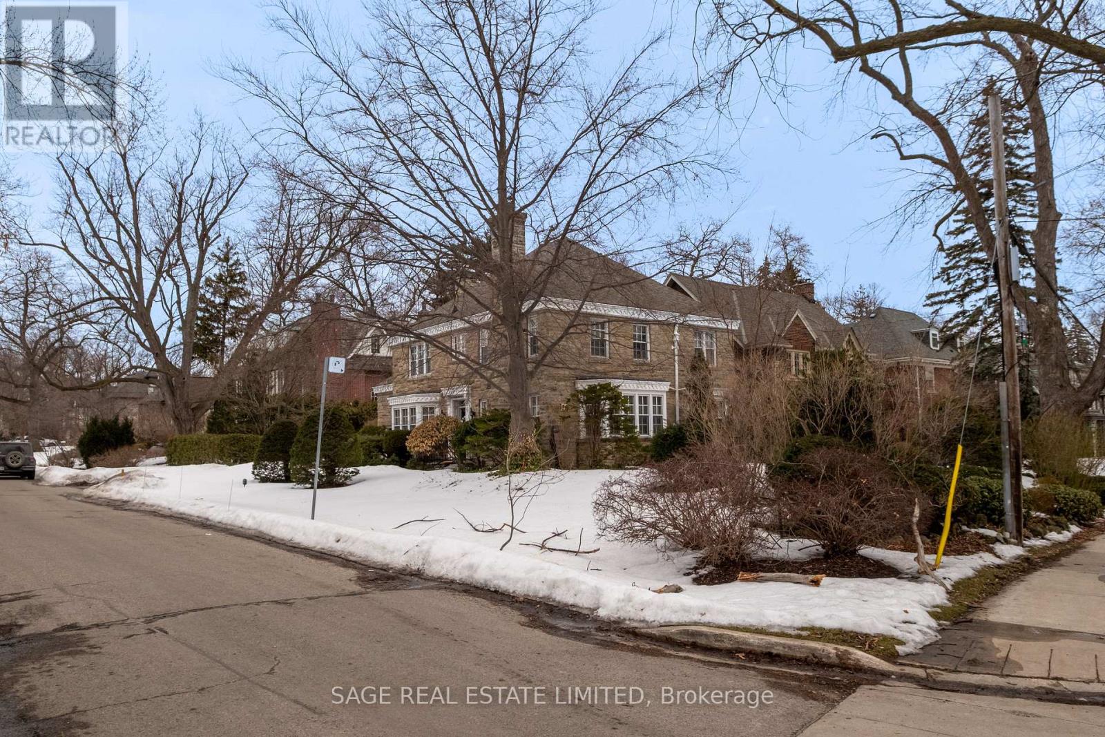 18 King Georges Road, Toronto (Kingsway South), Ontario  M8X 1K7 - Photo 45 - W12894358