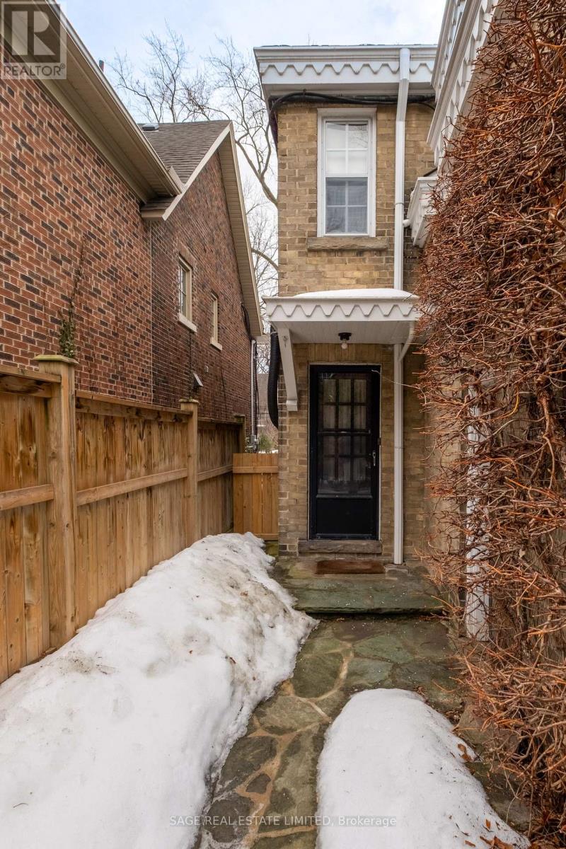 18 King Georges Road, Toronto (Kingsway South), Ontario  M8X 1K7 - Photo 46 - W12894358