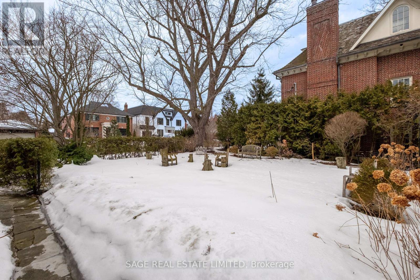 18 King Georges Road, Toronto (Kingsway South), Ontario  M8X 1K7 - Photo 47 - W12894358