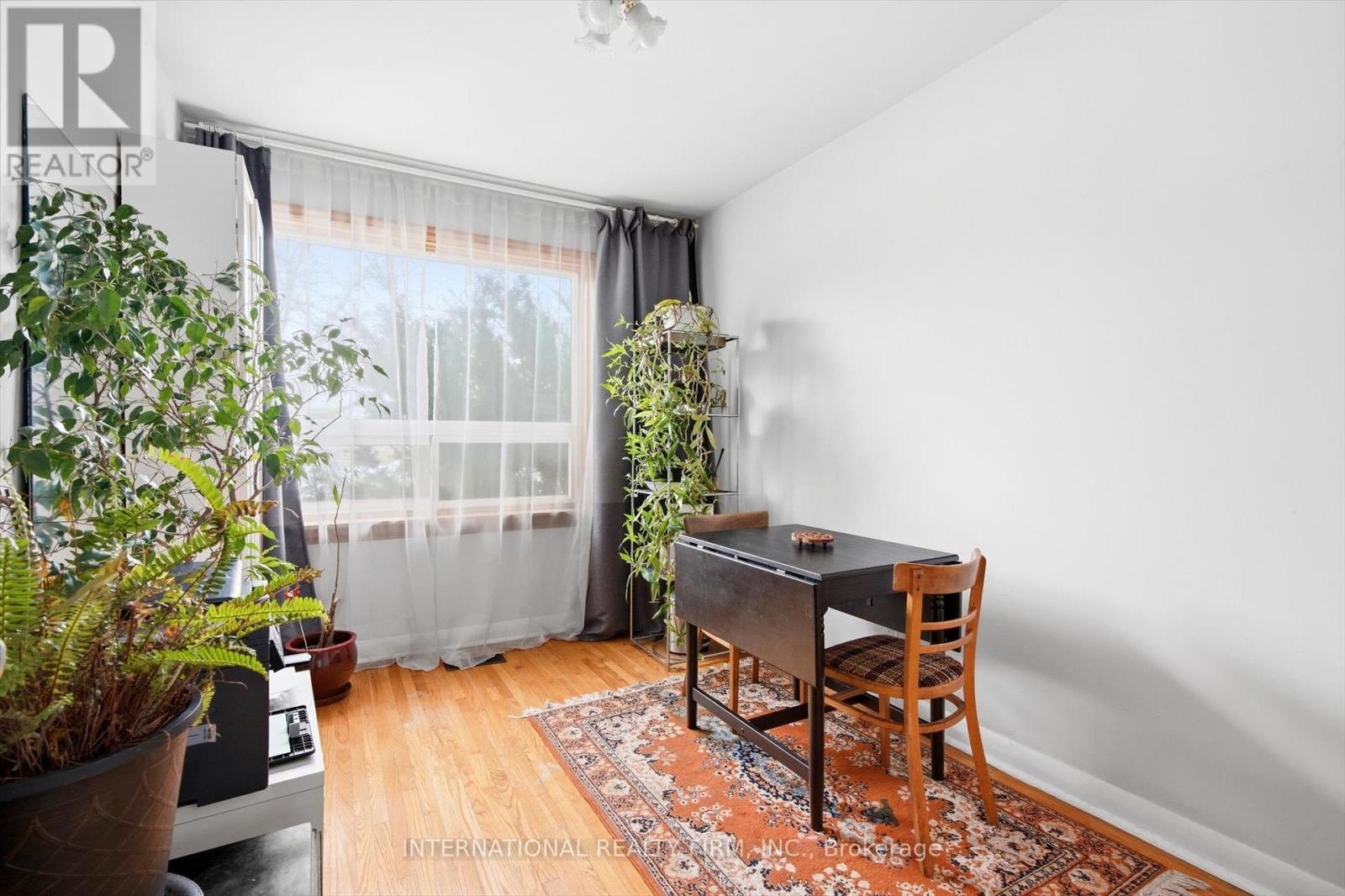 84 Hadrian Drive, Toronto, Ontario  M9W 1V4 - Photo 16 - W12894366