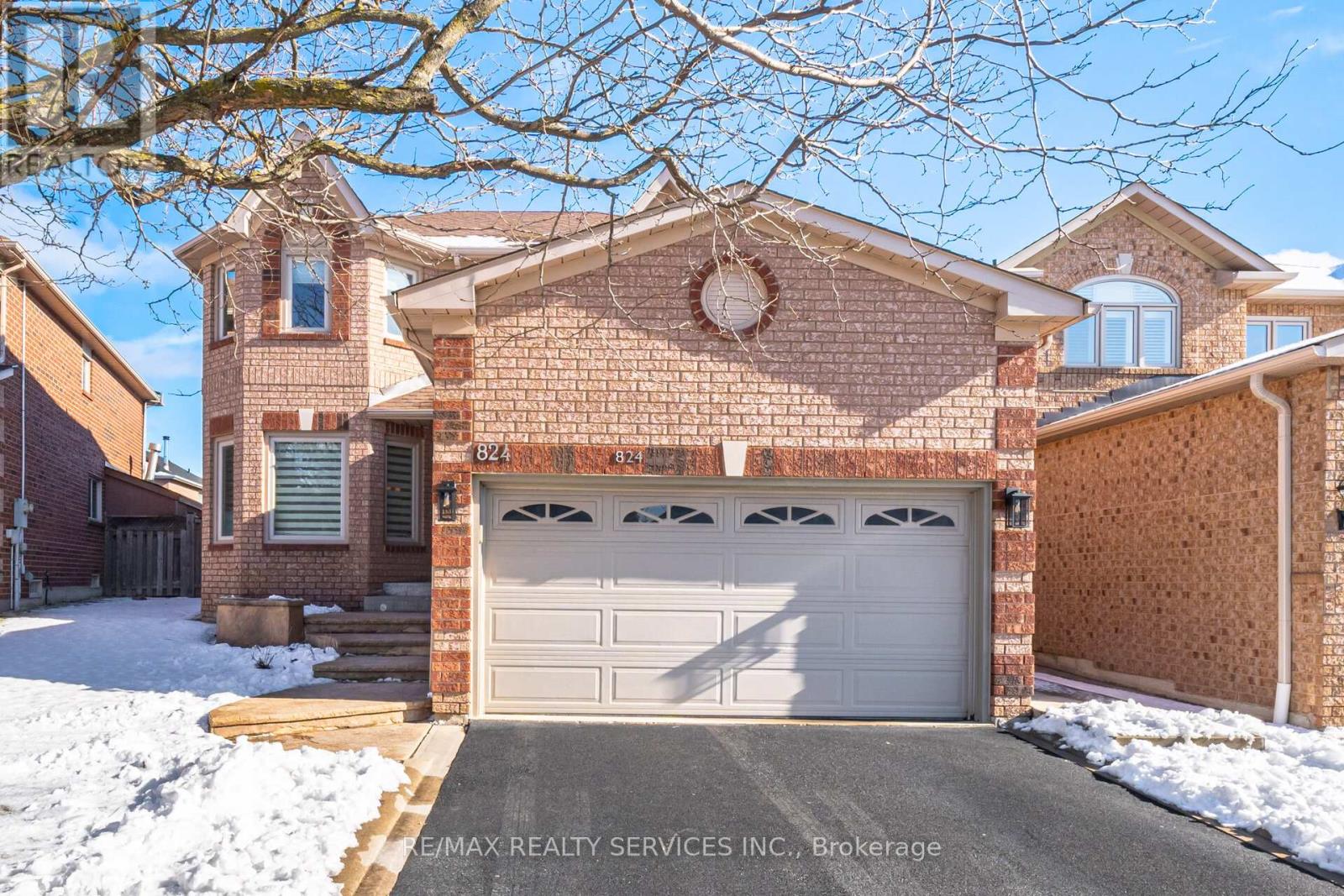 824 DRYSDALE DRIVE, Mississauga, Ontario