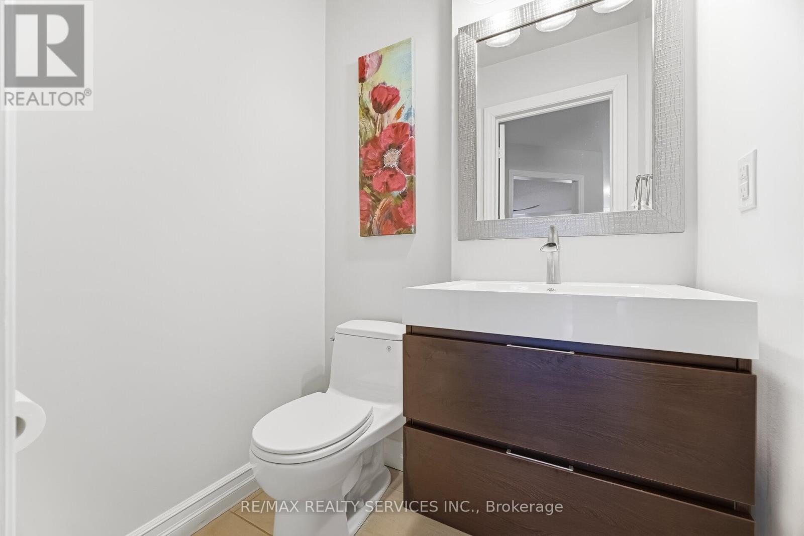 824 Drysdale Drive, Mississauga, Ontario  L5V 1X4 - Photo 24 - W12894384