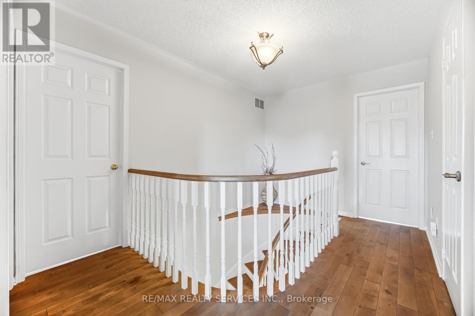 824 Drysdale Drive, Mississauga, Ontario  L5V 1X4 - Photo 26 - W12894384