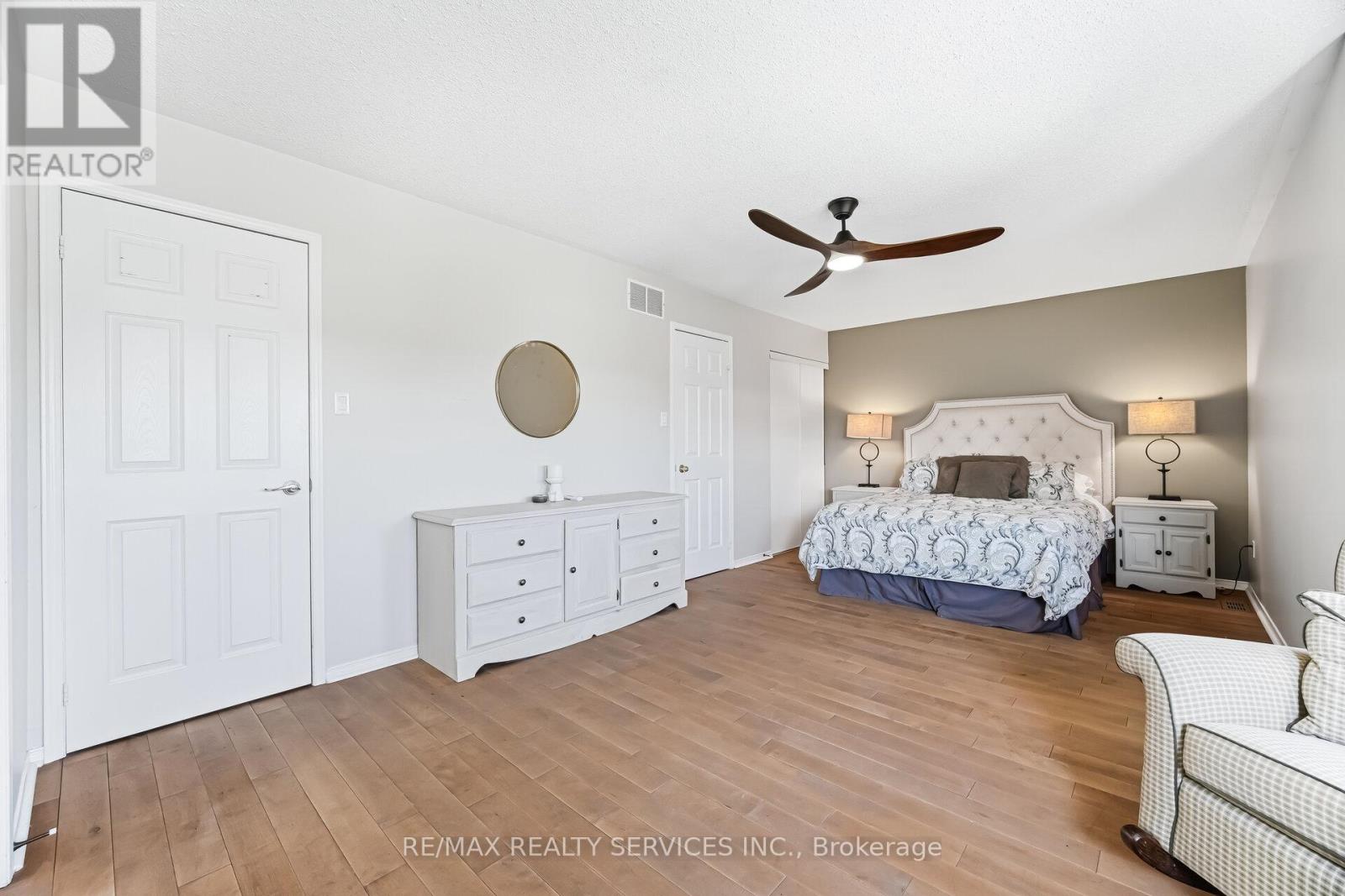 824 Drysdale Drive, Mississauga, Ontario  L5V 1X4 - Photo 29 - W12894384