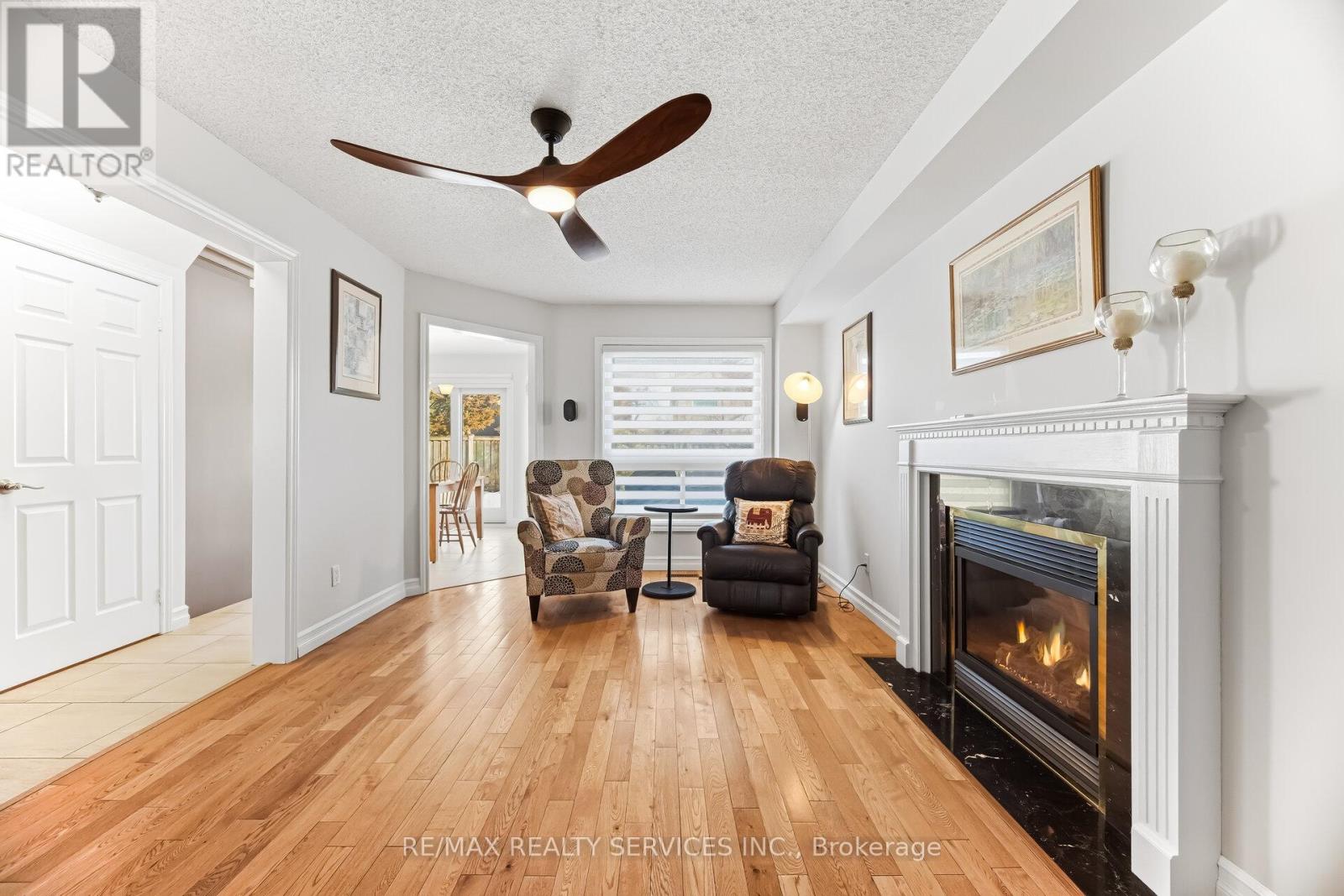 824 Drysdale Drive, Mississauga, Ontario  L5V 1X4 - Photo 9 - W12894384