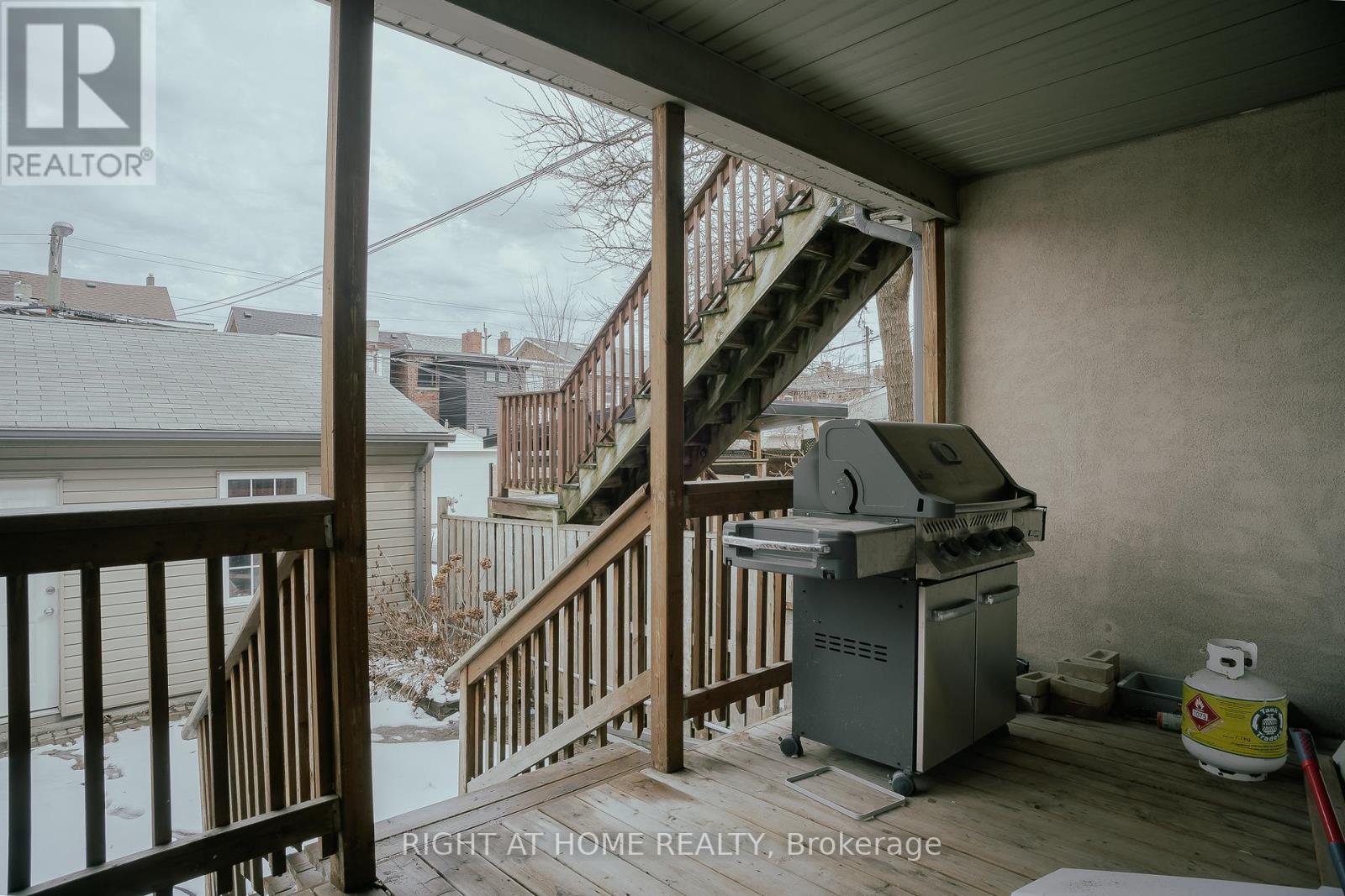 39 Sellers Avenue, Toronto (Corso Italia-Davenport), Ontario  M6E 3T4 - Photo 13 - W12894386