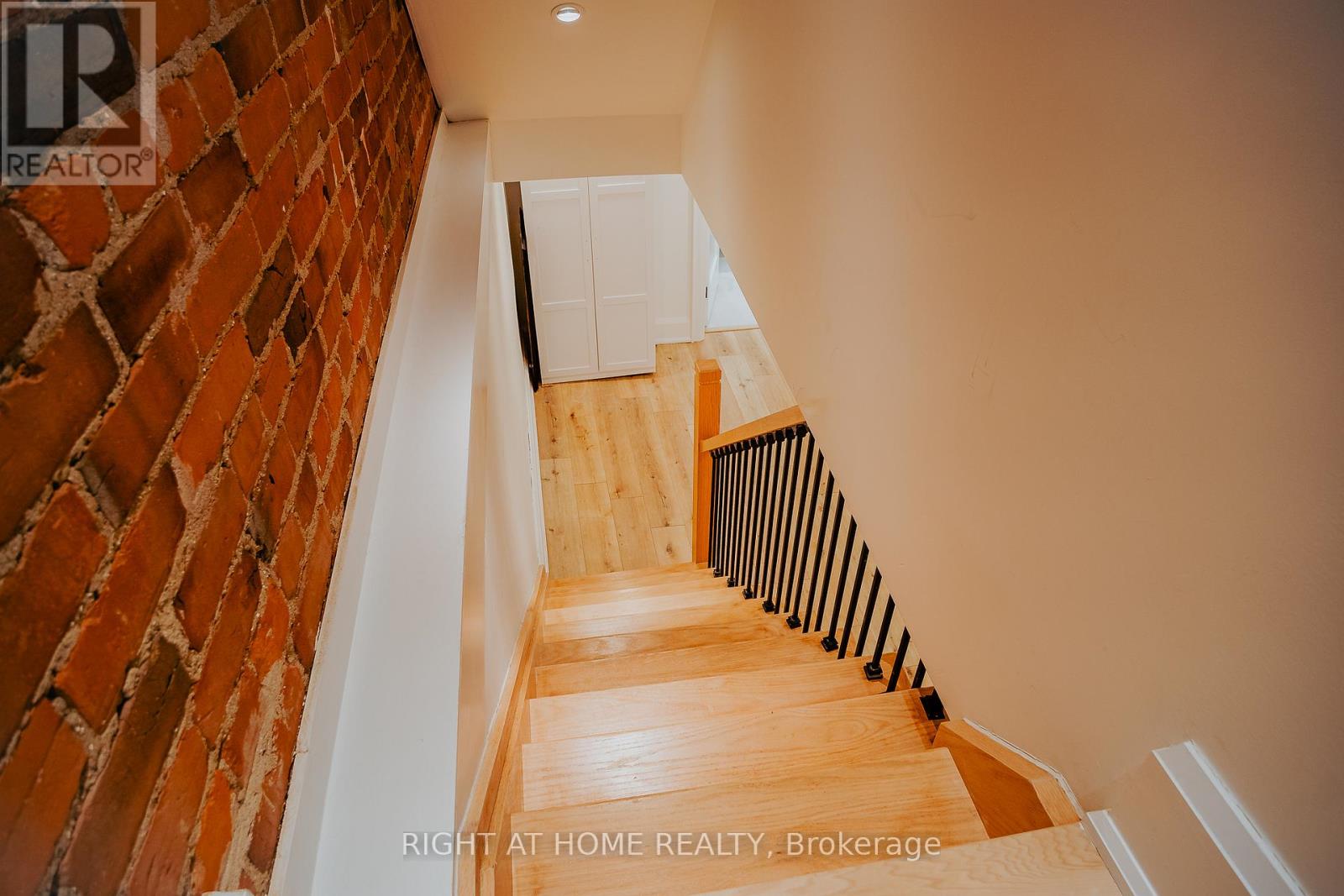 39 Sellers Avenue, Toronto (Corso Italia-Davenport), Ontario  M6E 3T4 - Photo 15 - W12894386