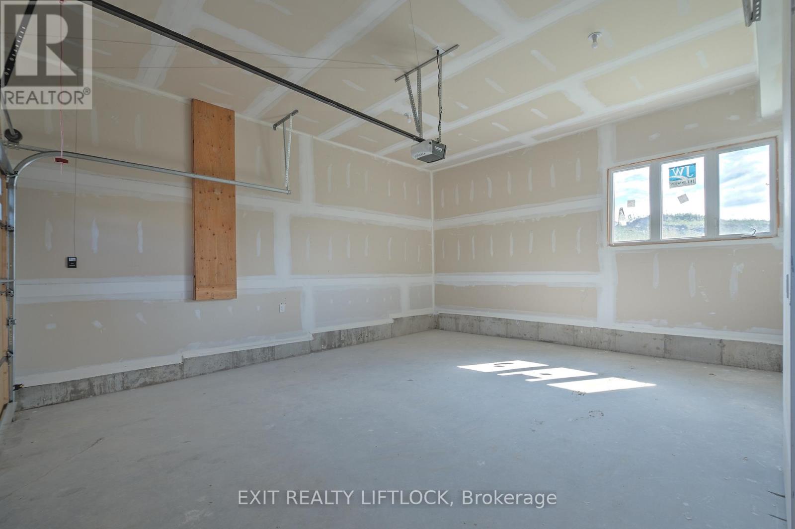 61 Golden Meadows Drive, Otonabee-South Monaghan, Ontario  K9J 0K8 - Photo 28 - X12891324