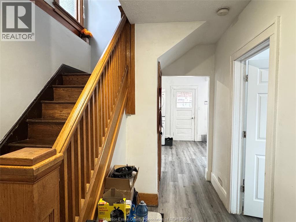 658 Rankin Avenue, Windsor, Ontario  N9B 2R9 - Photo 3 - 26005612