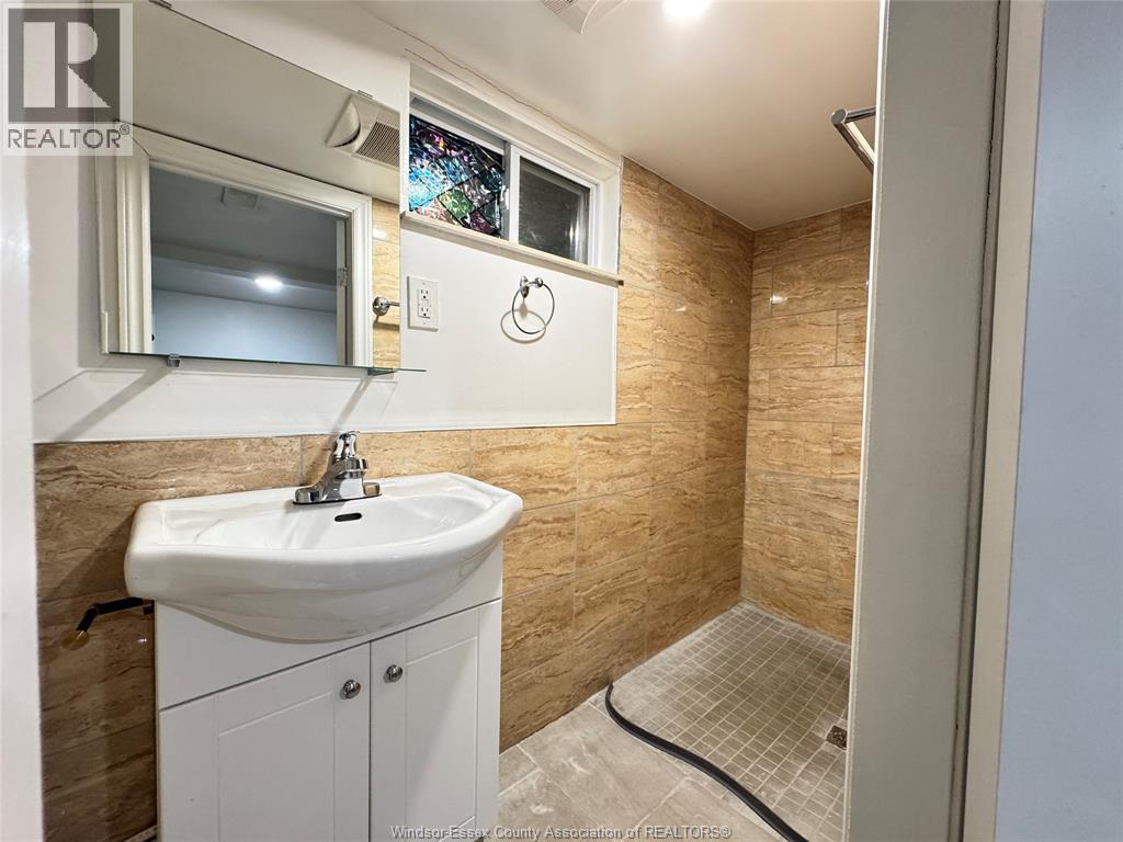 658 Rankin Avenue, Windsor, Ontario  N9B 2R9 - Photo 32 - 26005612