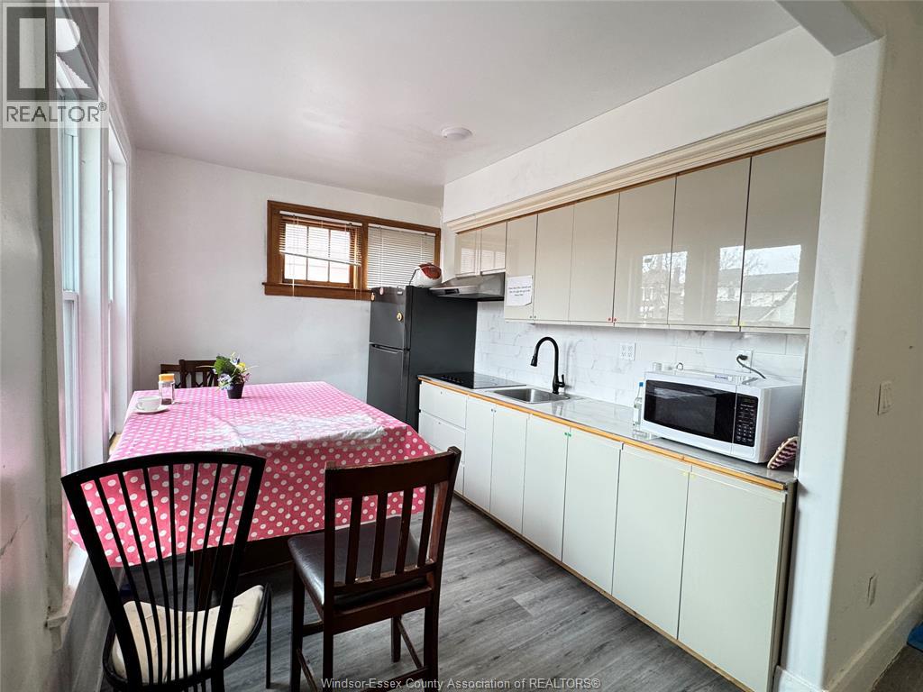 658 Rankin Avenue, Windsor, Ontario  N9B 2R9 - Photo 9 - 26005612