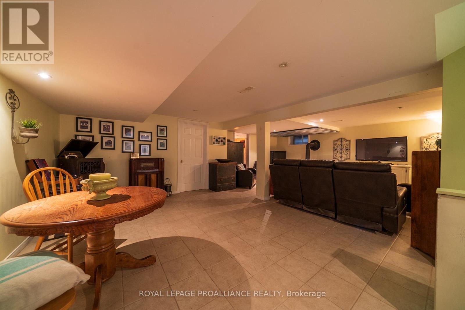 26 Dollar Crescent, Greater Napanee, Ontario  K7R 3K7 - Photo 16 - X12877152