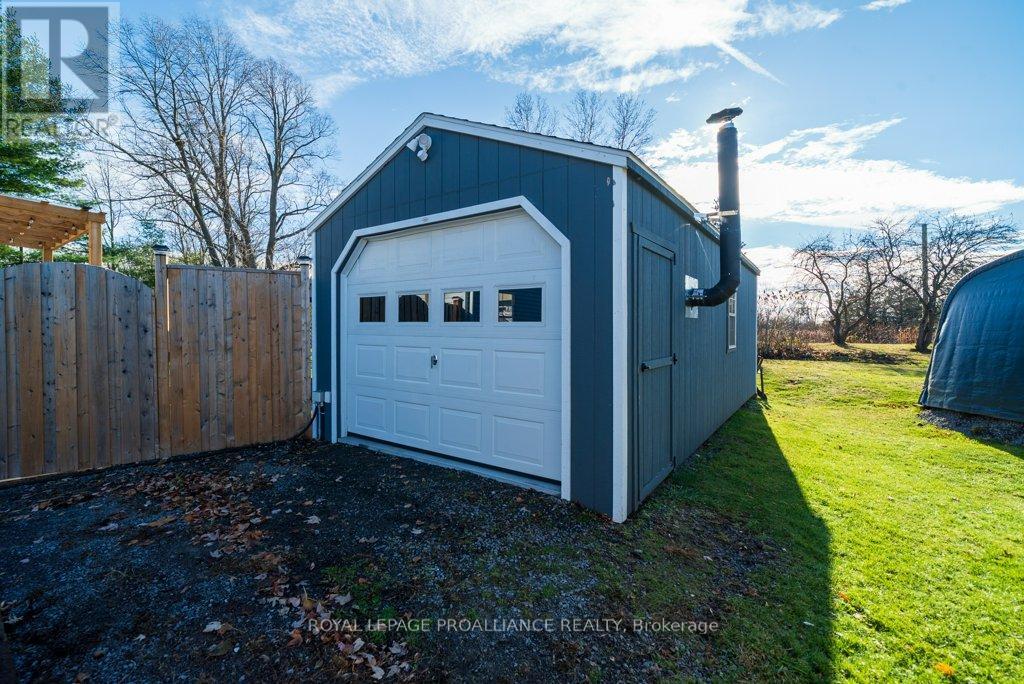 26 Dollar Crescent, Greater Napanee, Ontario  K7R 3K7 - Photo 29 - X12877152