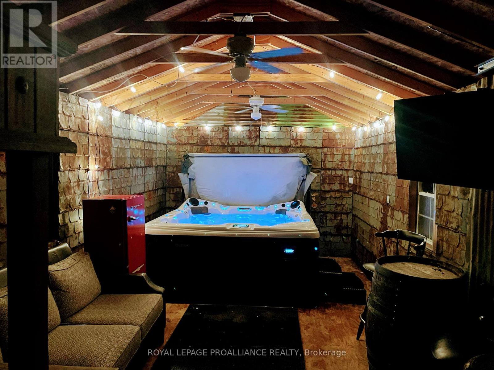 26 Dollar Crescent, Greater Napanee, Ontario  K7R 3K7 - Photo 31 - X12877152